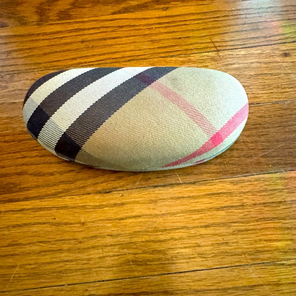Burberry Sunglasses /Eyeglasses Hard Case Clamshell Plaid Nova Check